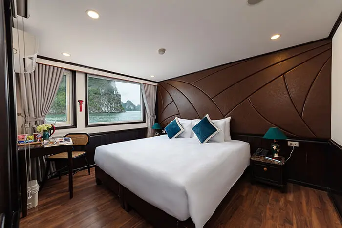 Amanda Cruise Halong bay 3 Days 2 Nights