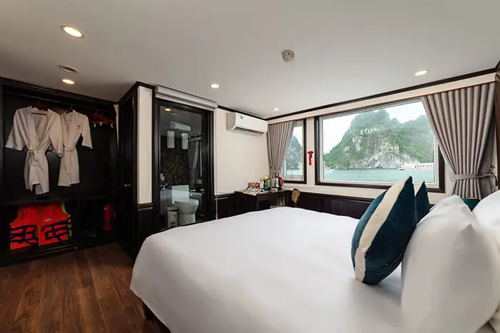 Amanda Cruise Halong bay 3 Days 2 Nights