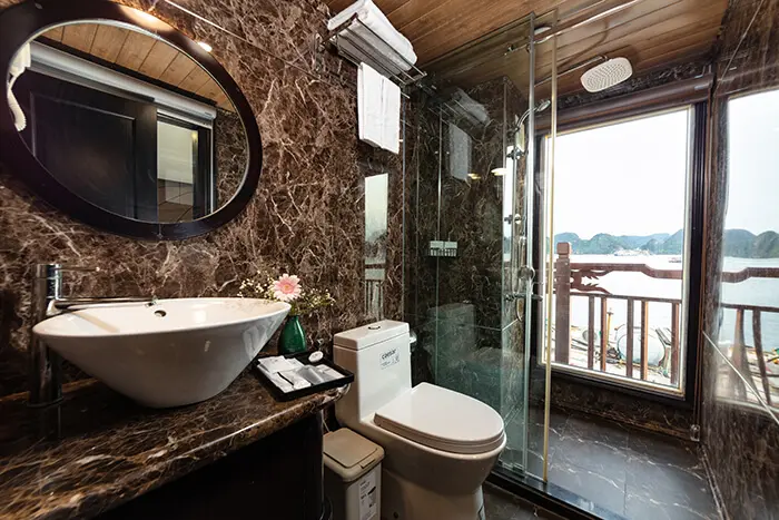 Amanda Cruise Halong bay 3 Days 2 Nights