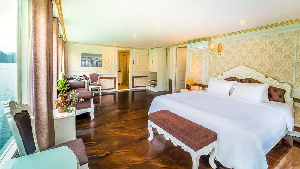 Aquamarine cruise Ha Long bay