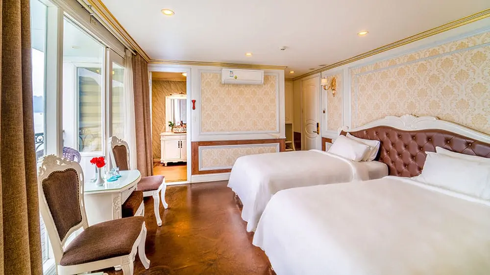 Aquamarine cruise Ha Long bay