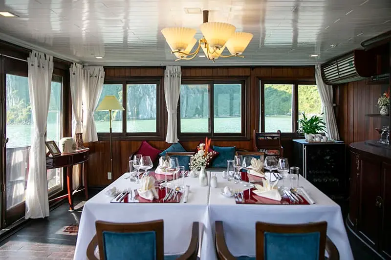 Private Bhaya cruise 1, 2, 3, 5 cabins