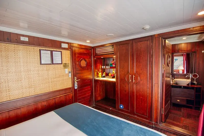 Private Bhaya cruise 1, 2, 3, 5 cabins