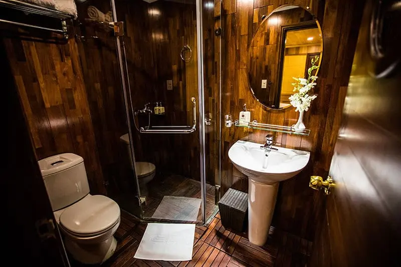 Private Bhaya cruise 1, 2, 3, 5 cabins