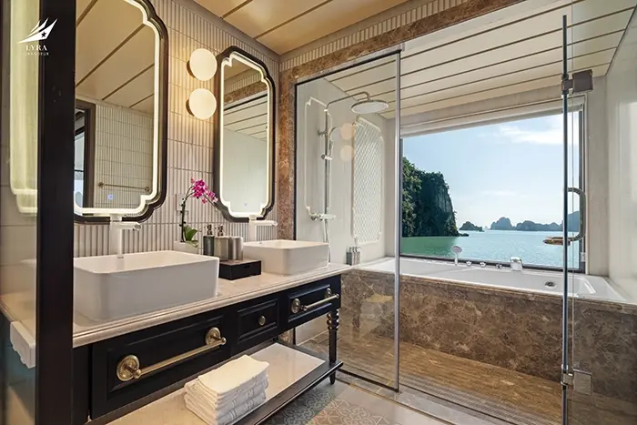 Lyra Grandeur Cruise 2 Days 1 Night