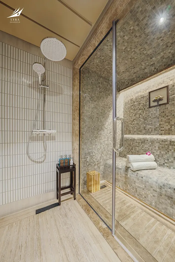 Lyra Grandeur Cruise 2 Days 1 Night